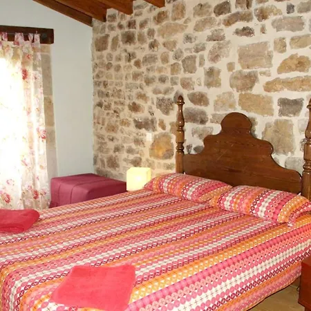 بيت للعطل Charming House In With Jacuzzi