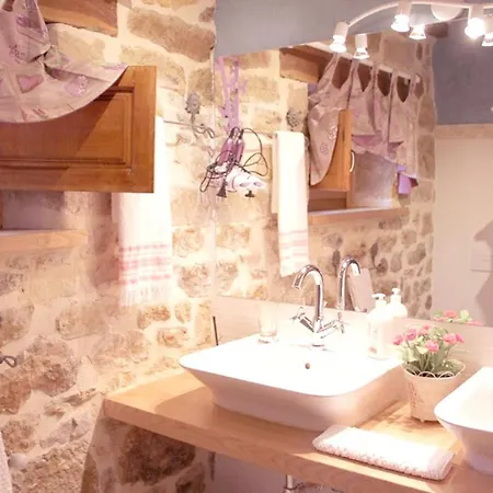 بيت للعطل Charming House In With Jacuzzi La Cavada