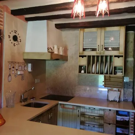 Charming House In With Jacuzzi بيت للعطل *