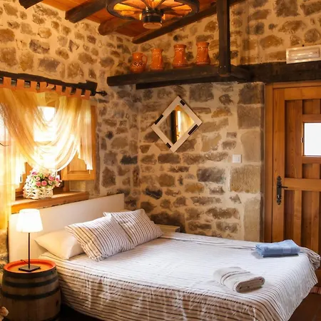 Charming House In With Jacuzzi * La Cavada
