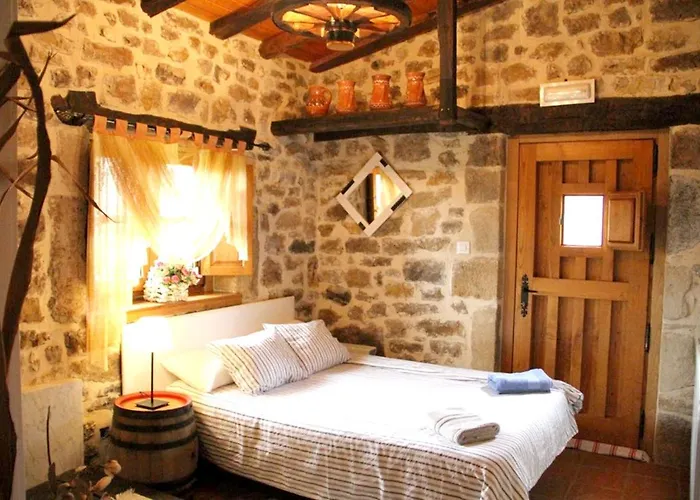 Holiday home Charming House In With Jacuzzi La Cavada