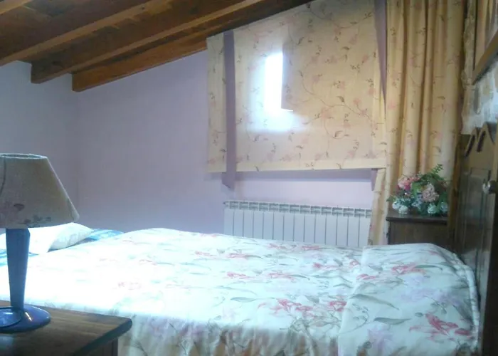 Holiday home Charming House In With Jacuzzi *