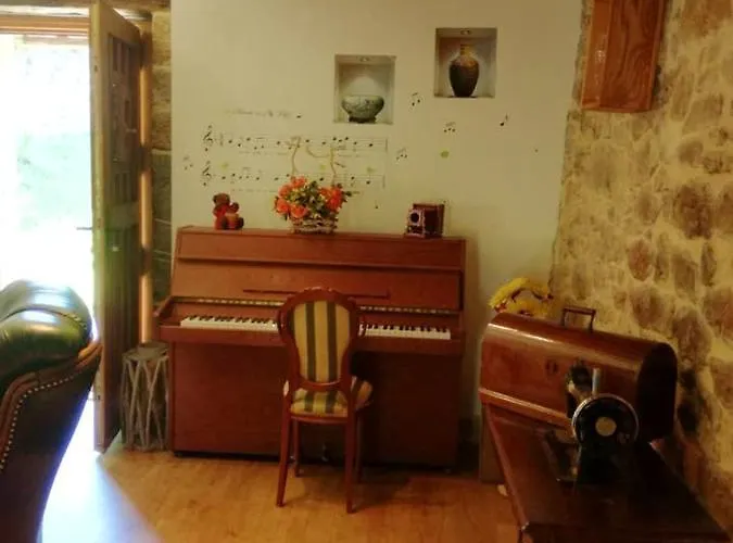 Charming House In With Jacuzzi *